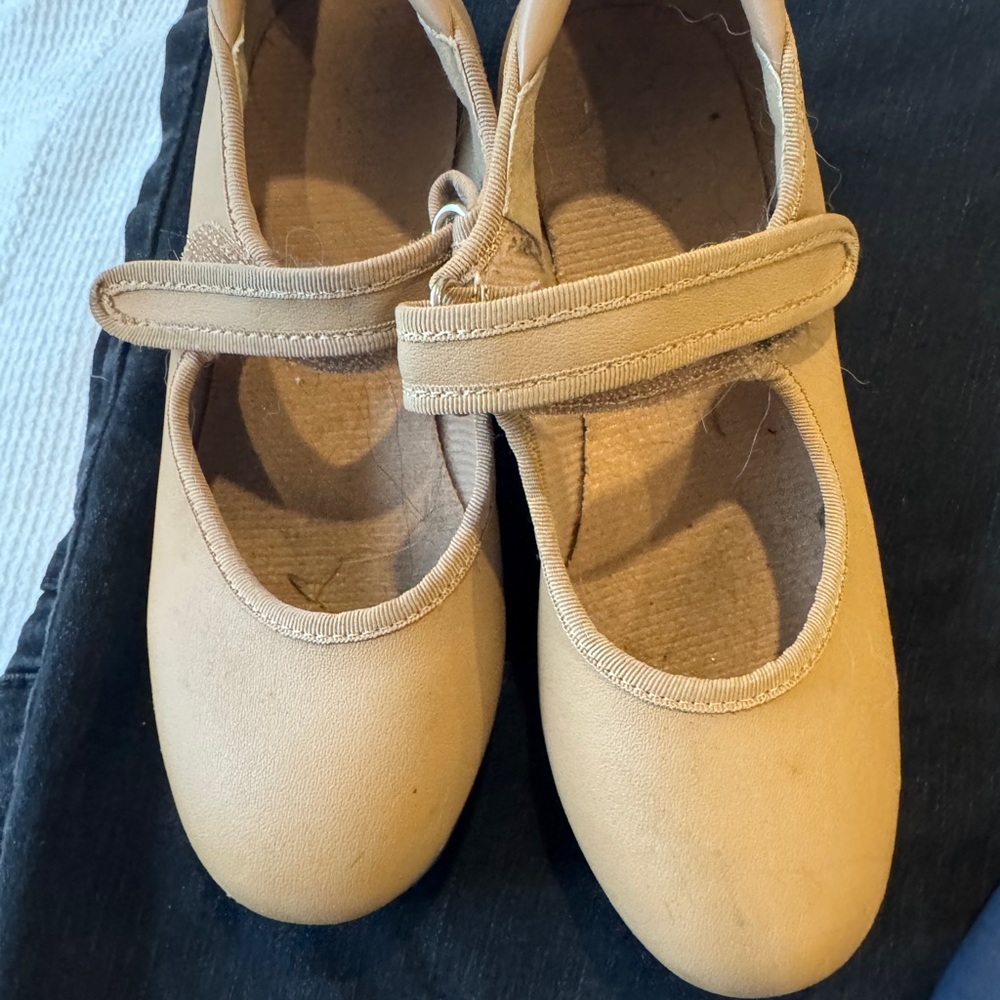 Tan tap shoes